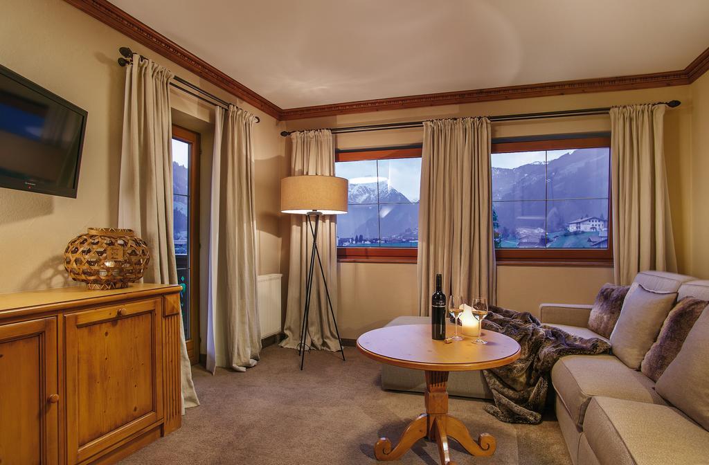 Villa Haidacher Relax & Lifestyle Apartments Zell am Ziller Quarto foto